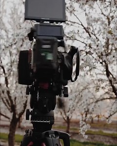 Taking our award-winning aktiv flowtech system for a spin.  David Gomar from Capture Colour showcasing his Sony Cine FX6 camera, Anton/Bauer Titon Micro and SmallHD monitor. Discover aktiv: https://fal.cn/3Apo5 | Sachtler | Facebook