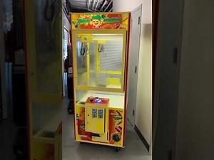 31” Toy Soldier Crane/Claw Machine Arcade Game!