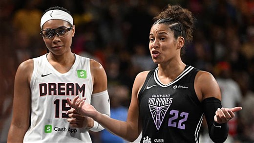 Sex Toy Briefly Interupts Dream-Valkyries WNBA Clash
