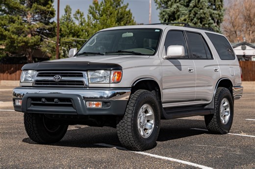 No Reserve: 1999 Toyota 4Runner SR5 4WD 5-Speed