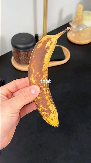 How to make banana milk (in 20 seconds)