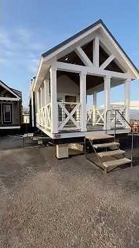 Walk-through This Cape Cod Tiny Home