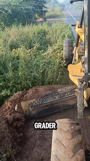 8.8K views · 17 reactions | Leveling, finishing curbs and creating drainage ditches with a grader | IDOL Studio | Facebook