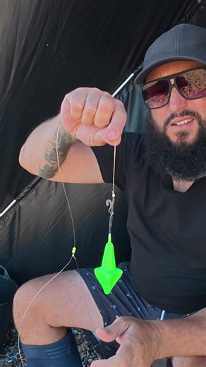 160K views · 1.4K reactions | Clipping it up, bream rig #theshorehunter #seafishing #fishing #seafishing #chesilbeach #ukbeachfishing #breamfishing #bream #fishingrigs #bassfishing #fishinghelp #coaching #rigs | The Shore Hunter | Facebook
