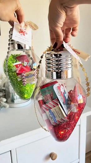Tired of Last-Minute, Forgettable Gifts? Transform candies or a gift card into a stunning display in under 5 minutes! Our giant bulb jar is the easiest way to give a personalized, wow-worthy Christmas surprise. ✅ Effortless & impressive ✅ Fits gifts of any shape ✅ Reusable for years  Become a gifting genius! | Functiong | Facebook