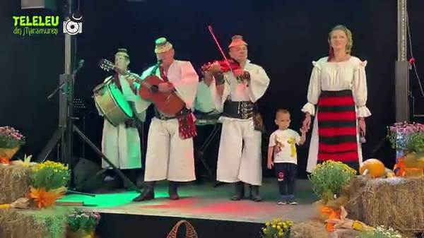 92K views · 3.4K reactions | Grupul Iza a cântat în cadrul "Sărbătorii Toamnei" de la Groși. Vă invităm să ascultați un moment pur moroșenesc! Teleleu din Maramureș | Direct MM | Facebook