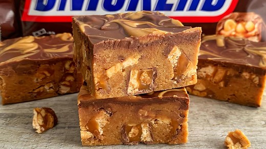 556K views · 8.1K reactions | No-Bake Snickers Slice  Here is my...