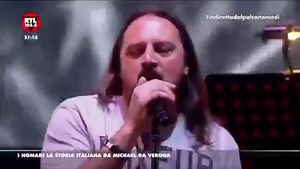 205K views · 5.6K reactions | Tu che conosci il mare e le stelle come guida, prendi quel timone e insegnami la via... (Nomadi - Gli Aironi Neri). . . . #Nomadi #nomadincontro #nomadincontro2019 #premioaugustodaolio #novellara Beppe Carletti Official | Nomadi | Facebook