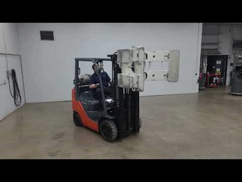 Toyota 8FGCU25 LP Forklift w Cascade Paper Roll Clamp
