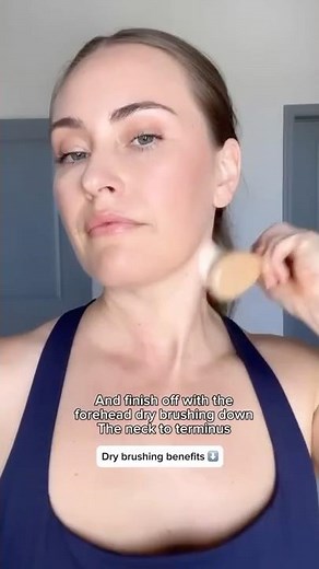 This beauty brush works! 😳 How To Facial Dry Brush Exfoliating Skincare Secret Tip Hack