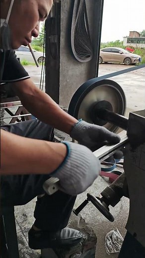 Metal workpiece grinding process