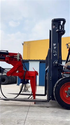 China factory direct supply: self assemble fly jib crane for forklift, it is universal to most forklifts. Easy to install within 10 minutes. Fork, hoist, and aerail work, all can be done by it. Improve your work efficiency with lowest cost. View homepage for more. #forkliftcrane#mobilecrane#aerialworkout #forklift#warehousehelper