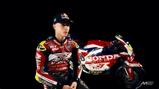 LCR Honda Team begins a new project with the Brazilian rookie Diogo Moreira, and eyes to continue success with the veteran Johann Zarco 👀 Watch the highlights of the team's 2026 double livery reveal 🎥 #MotoGP | MotoGP