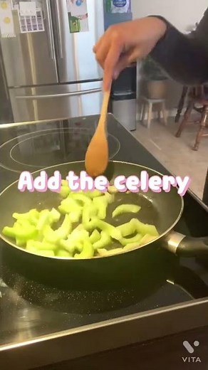 How to cook simple stir fry celery