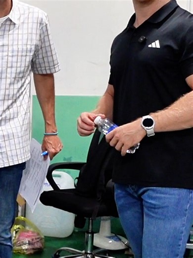 Ever wondered what these little gadgets are? 🤔🧵 They’re sewing machine attachments! Each attachment helps guide the fabric 👉🧶 curl it, fold it, or feed it in a specific way, so that when it’s sewn, you get a special stitch or finish ✨✂️ Different attachments = different stitching techniques 👕👖 It’s super technical, and mastering them takes skill and experience 🎓🛠️ A good sewing factory will have: lots of attachments 🧩 the know-how to use them expertly 🧑‍🏭💯 #sewing #garmentmanufacturi