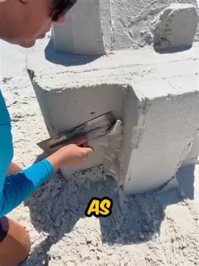 This girl accidentally destroyed a sand castle 🏰 and then 😶 #viraltiktok #viralvideo #unfreezemyaccount #fypp #story #usa #virał #foryoupagе #fyp #usatiktok