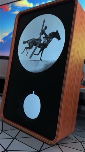 Unboxing Klydoclock: The animated analog clock