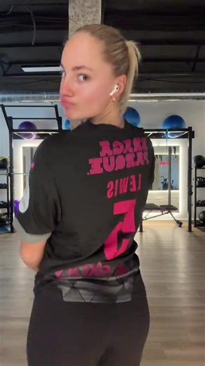 Gym Fit Check: Leah Lewis Style Inspiration