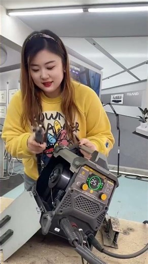 Detailed tutorial on installing welding wire #Gasless MIG/MAG welding machine manual welding