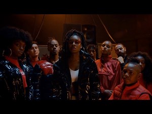 Offence - Little Simz clip à découvrir sur TrackMusik