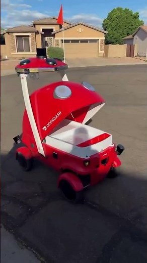 A Closer Look at DoorDash Delivery Robot