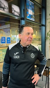2.2K views · 240 reactions | ️ Le coach en interview… et cette fois directement depuis la piscine de Virton ! Toujours dispo, toujours pro… même entre deux longueurs !  #REV #Virton #Interview TeamSpirit VertEtBlanc | Royal Excelsior Virton | Facebook