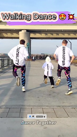 Walking Dance 😍💥 #longervideosontiktok #shuffledance #learnontiktok #fyp #shuffle #tuzelitydance #tuzelitydancefans #trendingvideo #dance #danceawesome