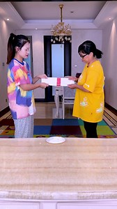 99K views · 1K reactions | The paper tearing challenge, it’s so funny, no one can survive two rounds! #fbreelsfyp #viralreels #fbreelsfypシ゚viralシ #reelschallenge #fb #viralreels #changshaffm #changshafamilyfunmedia #am549 #changsha #family #familytime #Funny #PartyGameChallenge #DoYouChallenge#india #Pakistan #SriLanka #Bangladesh #nepali #afghan #Afghanistan #iran #iraq #kuwait #qatar #bahrain #saudiarabia #KSA2024 #yamen | Changsha Family Fun Media | Facebook