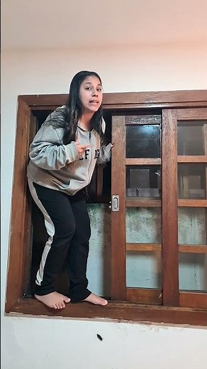 MEDO DE BARATA #shorts #funny #comedy