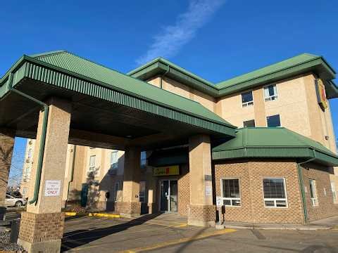 Hotel Experience: Super 8 by Wyndham Hotel, Edmonton Airport