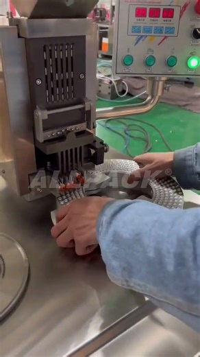 Is a Semi Automatic Capsule Filling Machine Right for Your Production?