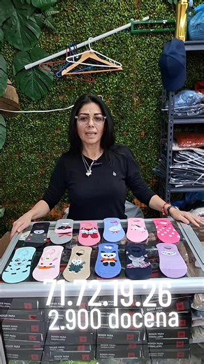 Calcetas con Diseños Únicos para tu Outfits