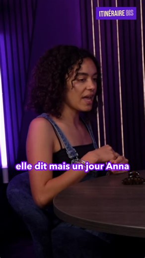 Abigaïl Barrand on Instagram: "🎧 Épisode disponible sur toutes les plateformes sur Itinéraire Bis avec Anna @anna_belyaz 🎥 Aussi disponible en vidéo sur ma chaîne YouTube 🔗 Lien dans ma bio Anna raconte ce moment où tout commence à se fissurer. Quand l’hypersensibilité prend de plus en plus de place. Les larmes, la colère, les émotions qui débordent — sans mode d’emploi. À la maison, l’incompréhension s’installe. Un mal-être qui s’exprime… mais auquel personne ne sait vraiment répondre. Alors