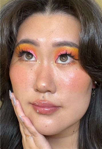Bright Sunset Makeup Tutorial: Colors to Inspire