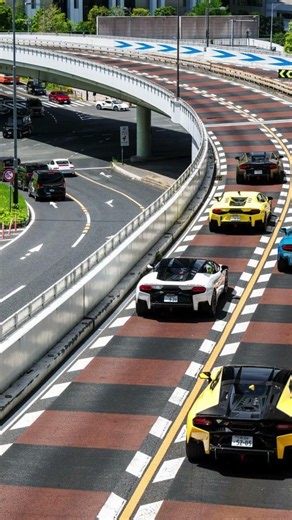 【1万回転の狂気】920CVのランボルギーニ テメラリオが東京を制圧 #shorts