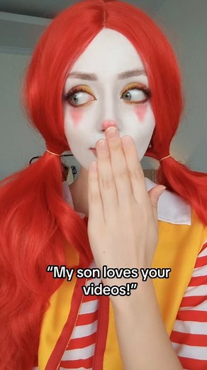 Margarita Averina | Aldorachan on Instagram: "You know... 🙈 #aldorachan #cosplaygirl #mcdonalds #clown #clowngirl #mcdonaldscosplay #clowncosplay #youraldora"