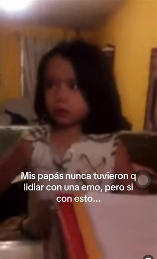 Lo que mis papás no lidiaron con una emo