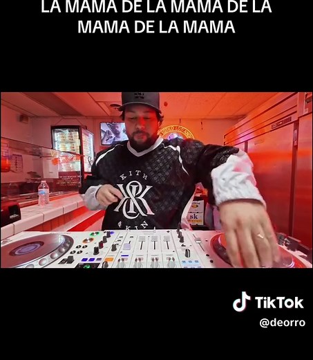 Deorro x IVARR Live Set at Villa Tacos
