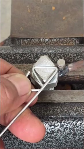 Simple Machine for Shaping Iron Sticks #smartdiy #workshopskills #simpletools
