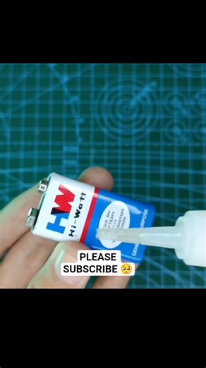 9v battery hacks #shorts #lifehacks #9vbattery