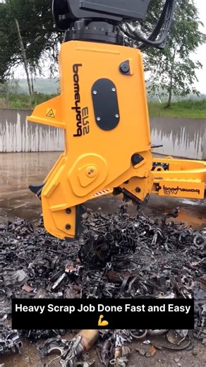 Powerful ERS Engine Cracker in Action | Crushing Engine Blocks into Tiny Pieces 🔥 #ScrapBuyerUAE #EngineCracker #ERSMachine #ScrapYardLife #MetalRecycling #HeavyEquipment #EngineBlockCrushing #ScrapPower #MachineryWork #IndustrialTools #usa #uk #newyork #230k | Scrap Buyer UAE