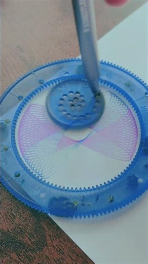 Relaxing Spirograph Drawing for Your Daily Calm