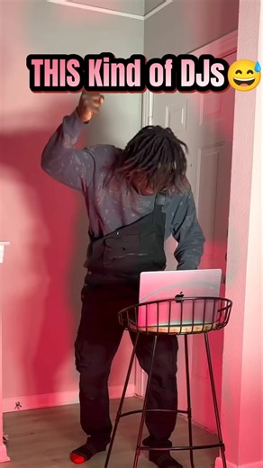 what a DJ style?😅#dj #funny #2deep2handle