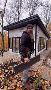 Get yourself a pair of work pants that let you jump, squat, bend and flex. Just don’t blame us if your back is sore in the morning. 🎥@thebeardedsider in our T2 Werkpants | TRUEWERK