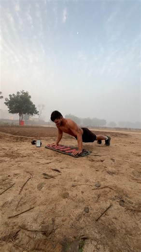 Naveenjaat on Instagram: "1:18 time ma 121 pusap ✅🏋️‍♀️ #hardwork #motivation #openchallenge #pushup #fitness #viral #training #reels #instamood"