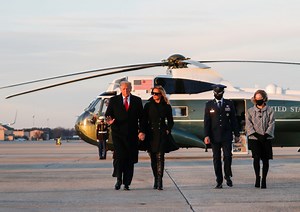 December 24, 2020 - PBS NewsHour full episode