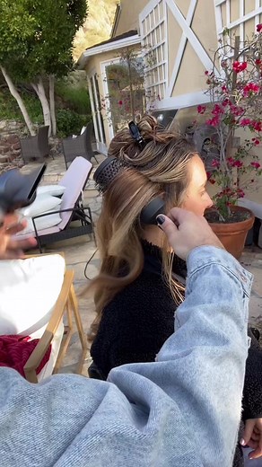 that’s a big word for Elmo #blowdry #fluffyhair #longhairdontcare