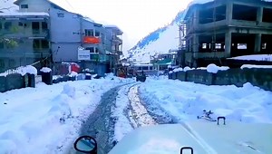 2.7M views · 178K reactions | تم چلے آو پہاڑوں کی قسم. Naran Bazar   Yasir Mer ғᴏʟʟᴏᴡ ᴜs ᴏɴ ɪɴsᴛᴀɢʀᴀᴍ https://instagram.com/naran.kaghan143 | Naran & Kaghan Valley | Facebook