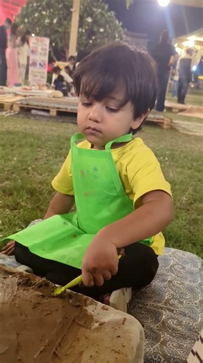 Coco at an art and craft fair for kids 🎨 #homeschooling #artandcraft