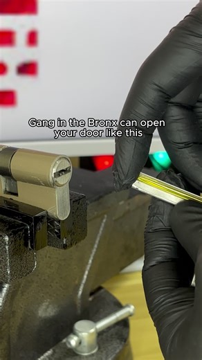 This is what they do to your lock 😱 #polocom #lockpicks #lockpicking #locksmithtools